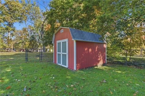 1315 Grove Street NE Canton OH 44721