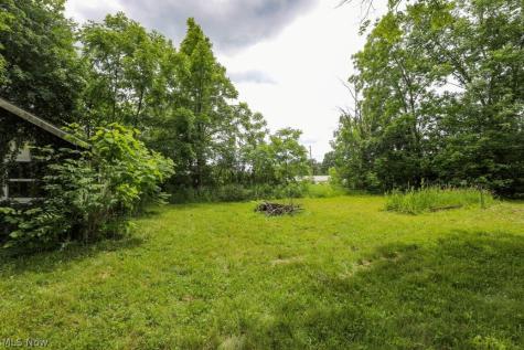 1562 State Route 303 Streetsboro OH 44241