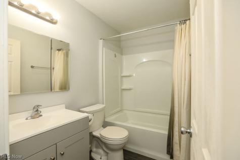 1562 State Route 303 Streetsboro OH 44241
