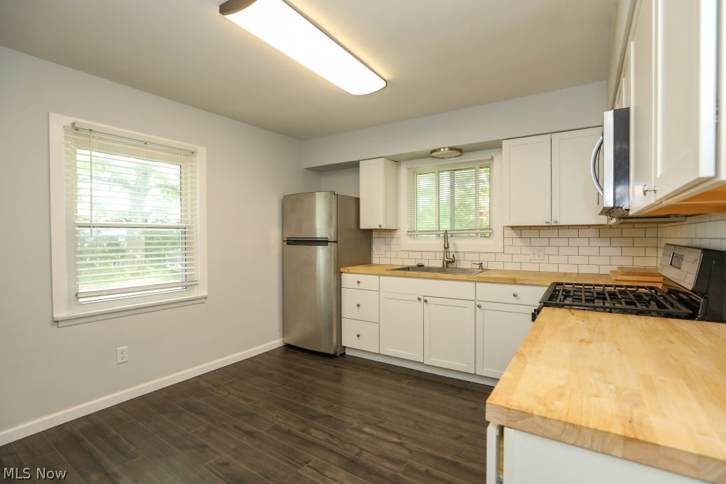 1562 State Route 303 Streetsboro OH 44241