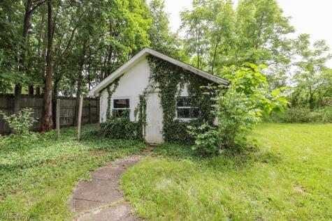 1562 State Route 303 Streetsboro OH 44241