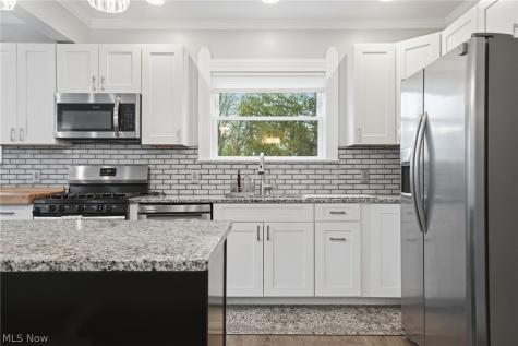14871 Mayfield Road Huntsburg OH 44046