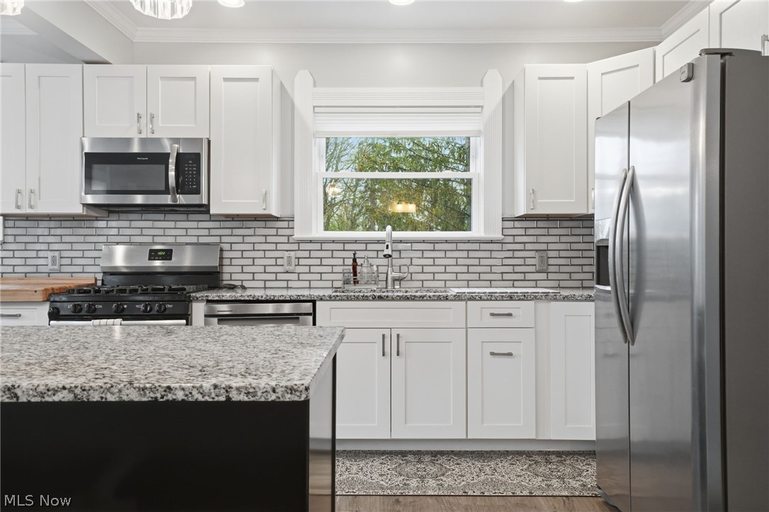 14871 Mayfield Road Huntsburg OH 44046
