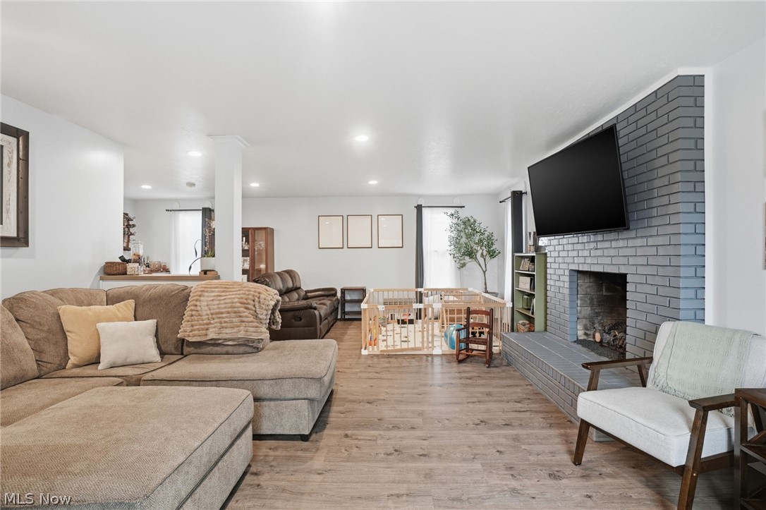 14871 Mayfield Road Huntsburg OH 44046
