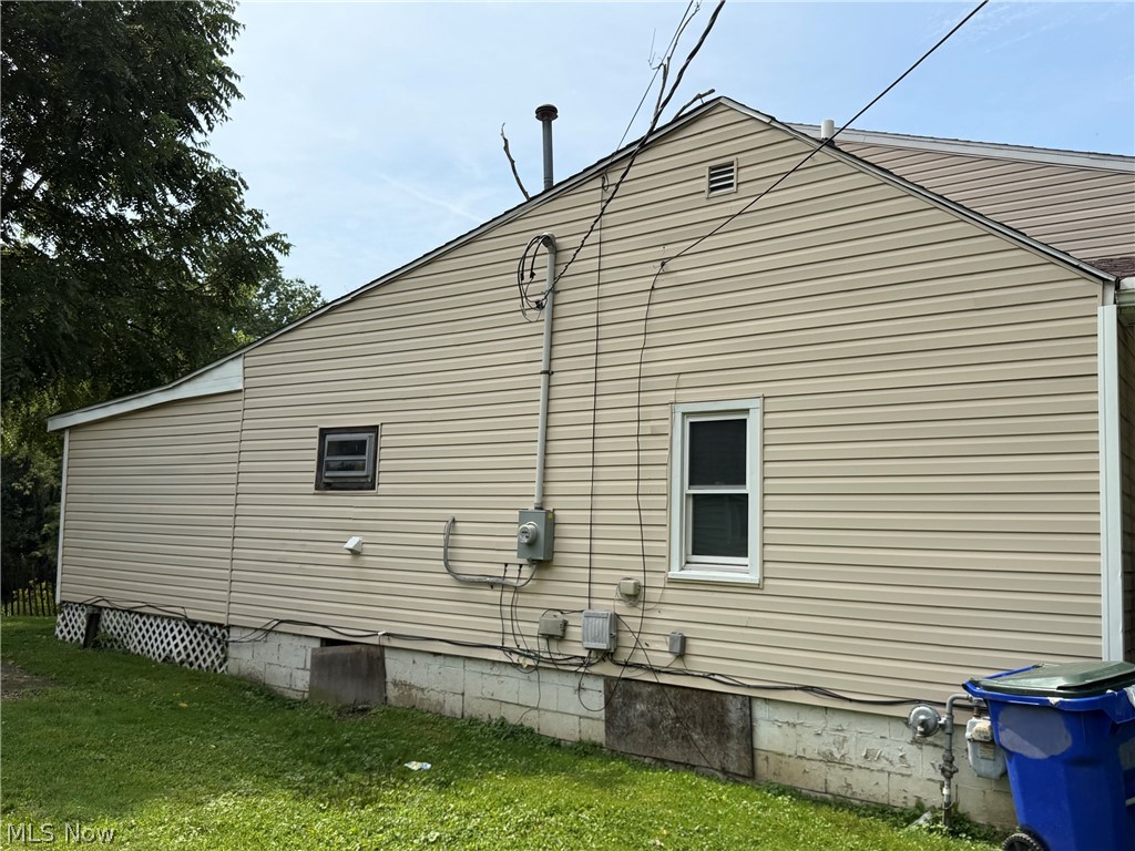 4421 Meadowbrook Drive Leavittsburg OH 44430