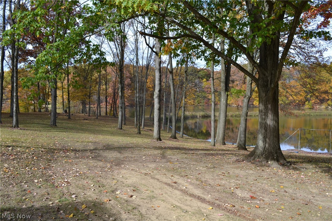 229 Lake Shore Terrace Warren OH 44481