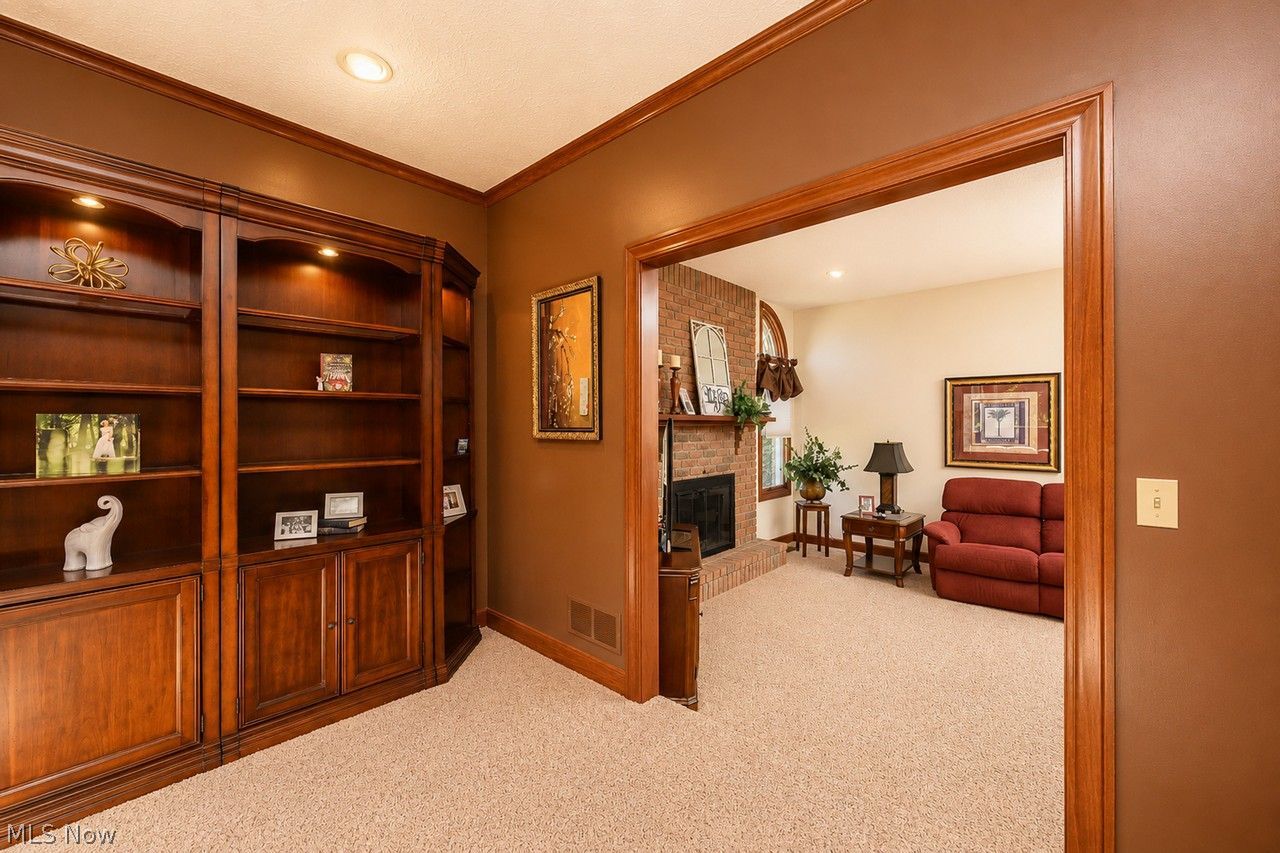 2890 Carie Hill Circle NW Massillon OH 44646