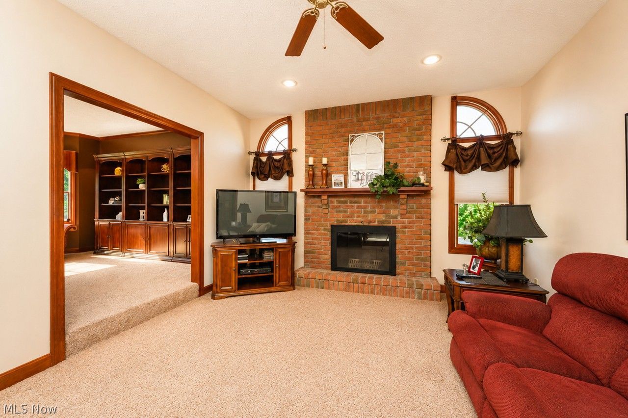 2890 Carie Hill Circle NW Massillon OH 44646