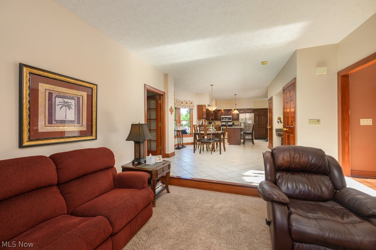 2890 Carie Hill Circle NW Massillon OH 44646