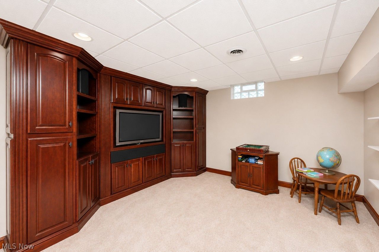 2890 Carie Hill Circle NW Massillon OH 44646
