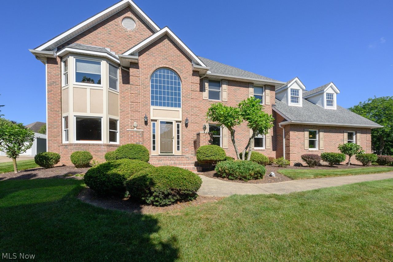 2890 Carie Hill Circle NW Massillon OH 44646