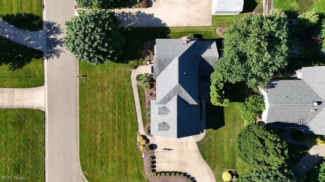 2890 Carie Hill Circle NW Massillon OH 44646