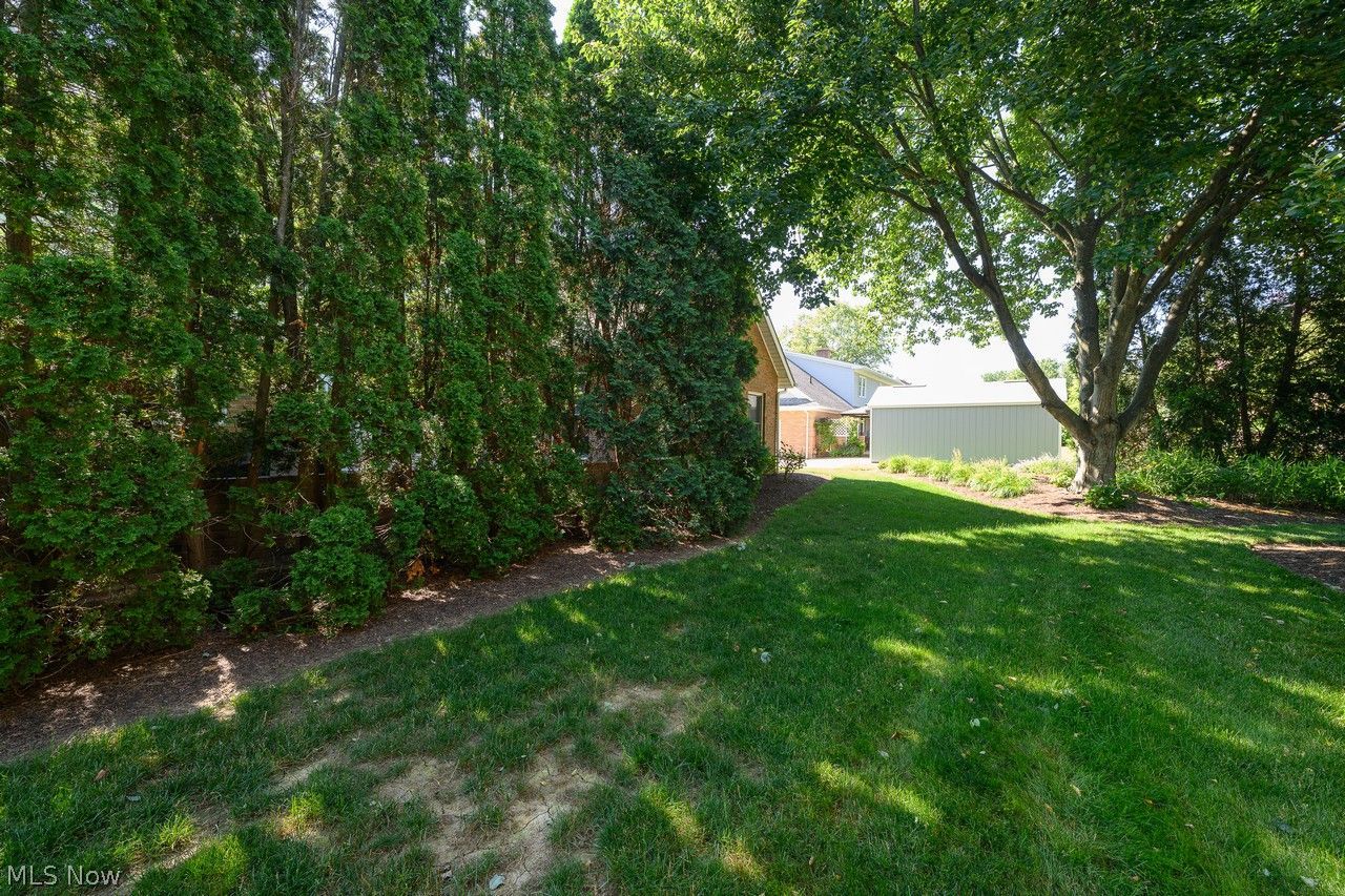 2890 Carie Hill Circle NW Massillon OH 44646