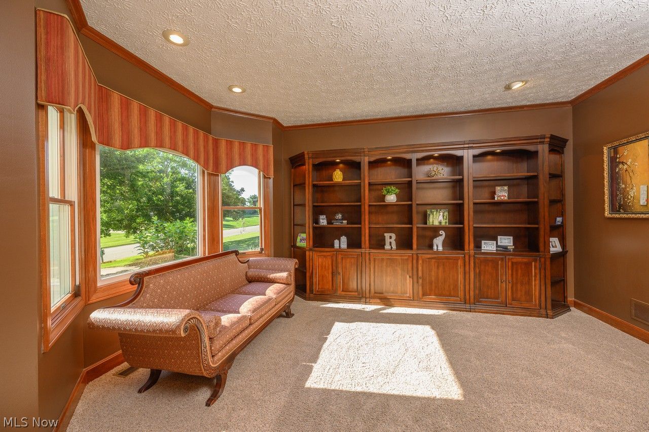 2890 Carie Hill Circle NW Massillon OH 44646