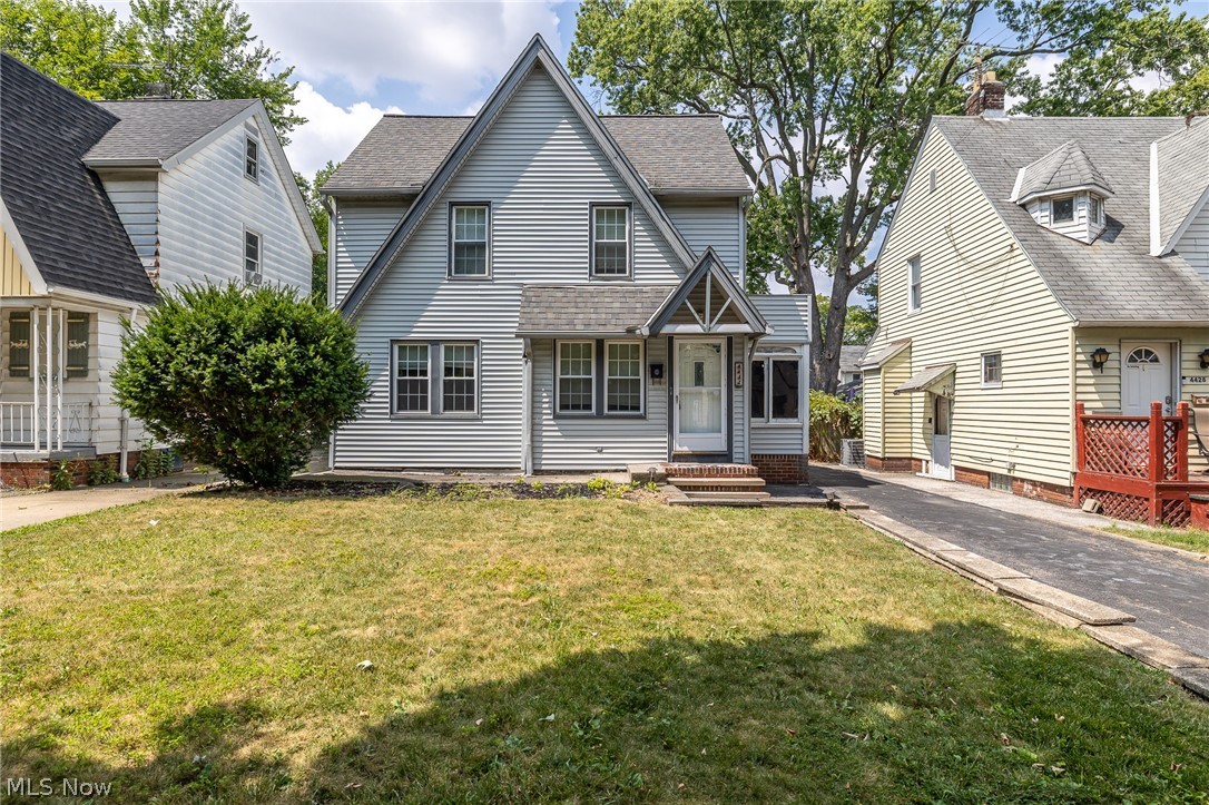 4432 W 58th Cleveland OH 44144