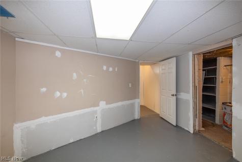 4432 W 58th Cleveland OH 44144