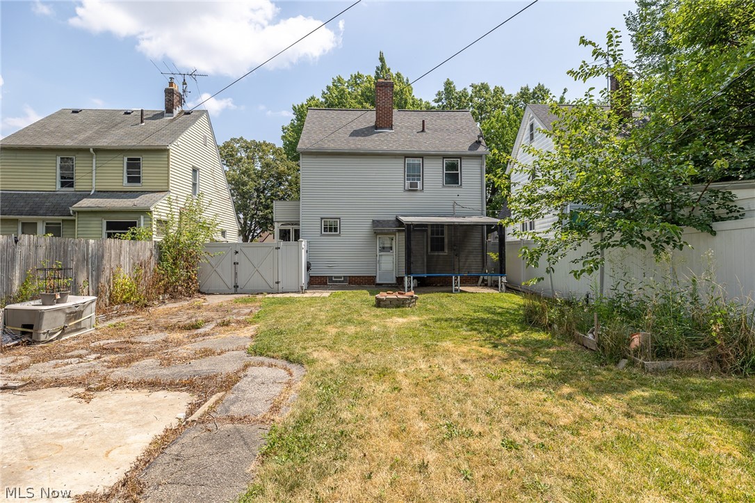 4432 W 58th Cleveland OH 44144