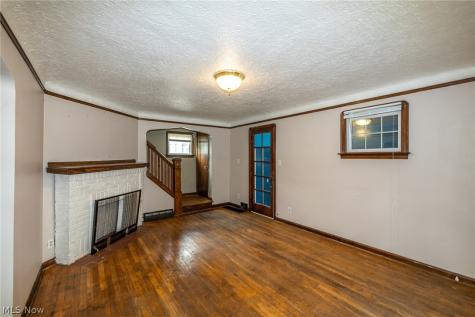 4432 W 58th Cleveland OH 44144