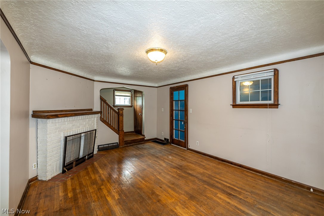 4432 W 58th Cleveland OH 44144