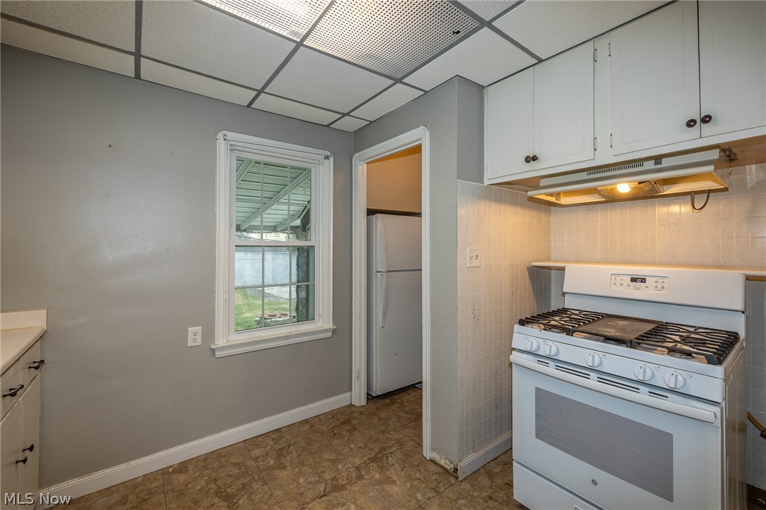 4432 W 58th Cleveland OH 44144