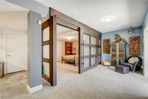 9 River Side Drive Rocky River OH 44116