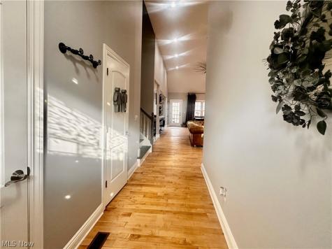 9 River Side Drive Rocky River OH 44116
