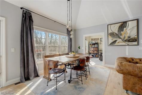 9 River Side Drive Rocky River OH 44116
