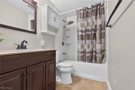4633 Packard Avenue NW Canton OH 44709