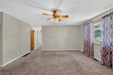 4633 Packard Avenue NW Canton OH 44709