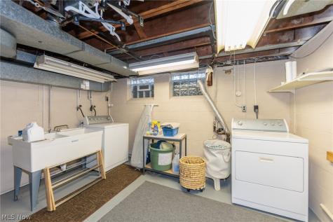 20212 Parklane Rocky River OH 44116