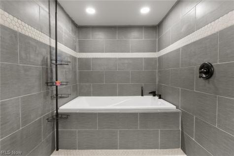 11950 Castleton Lane Grafton OH 44044
