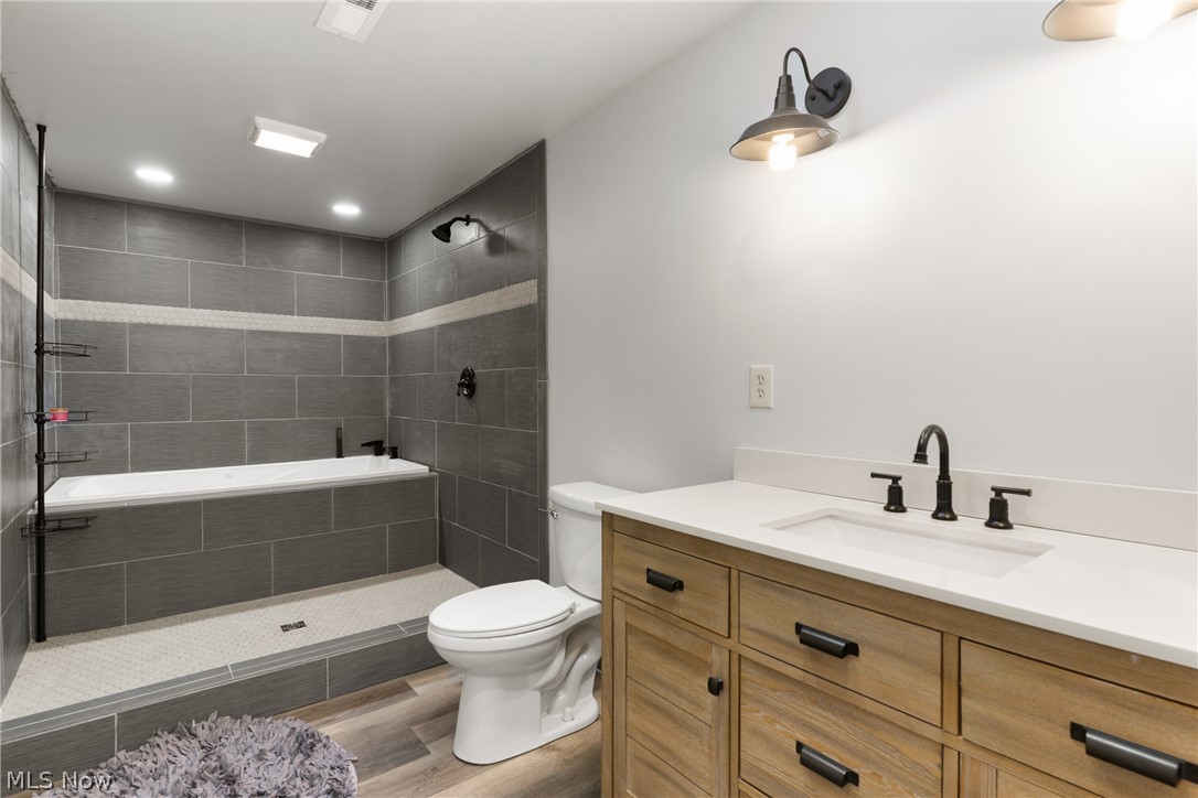 11950 Castleton Lane Grafton OH 44044