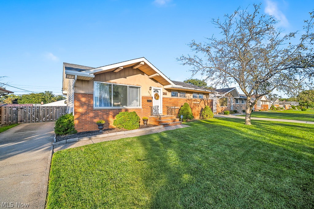 6839 Reid Drive Parma Heights OH 44130