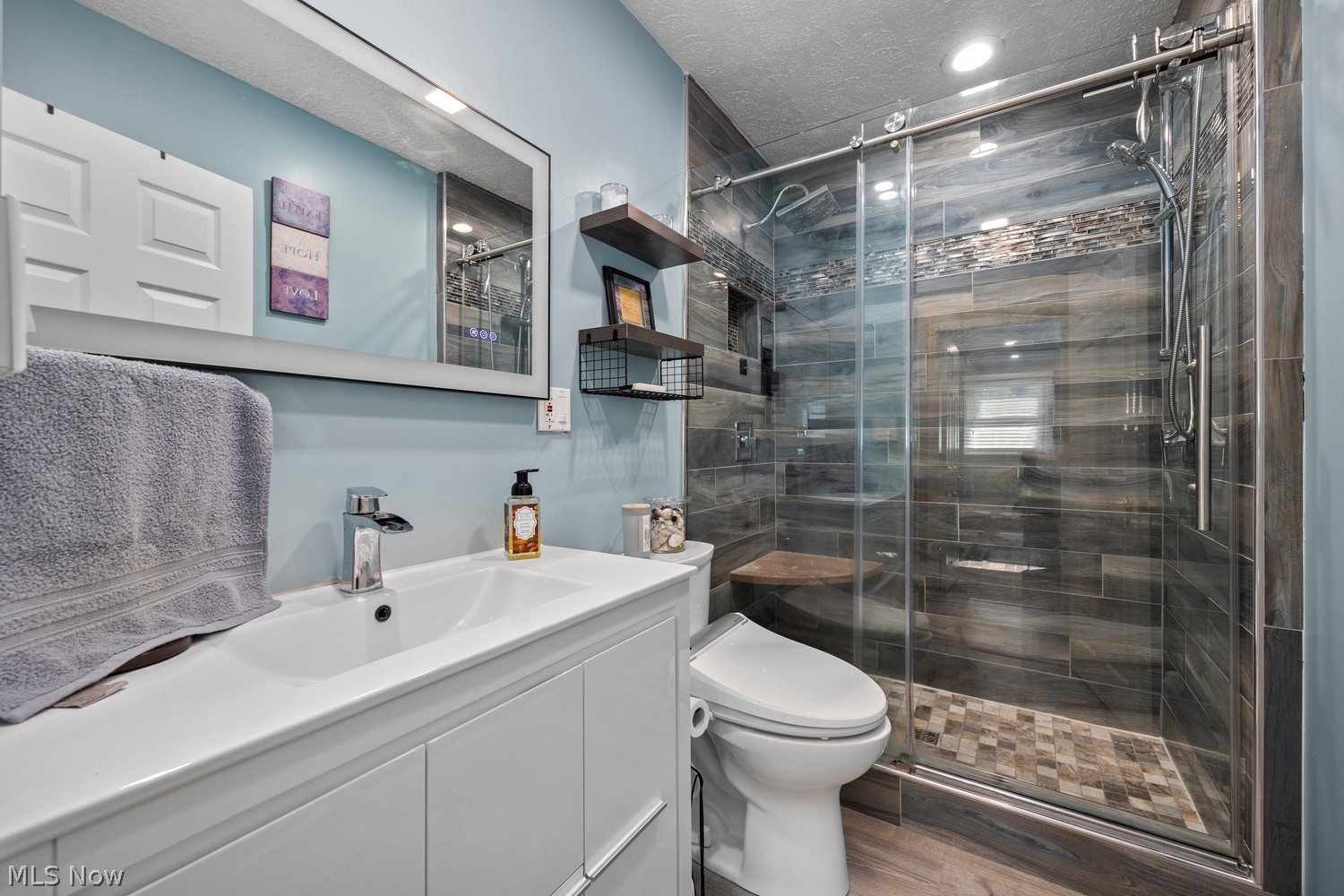 284 Longford Avenue Elyria OH 44035