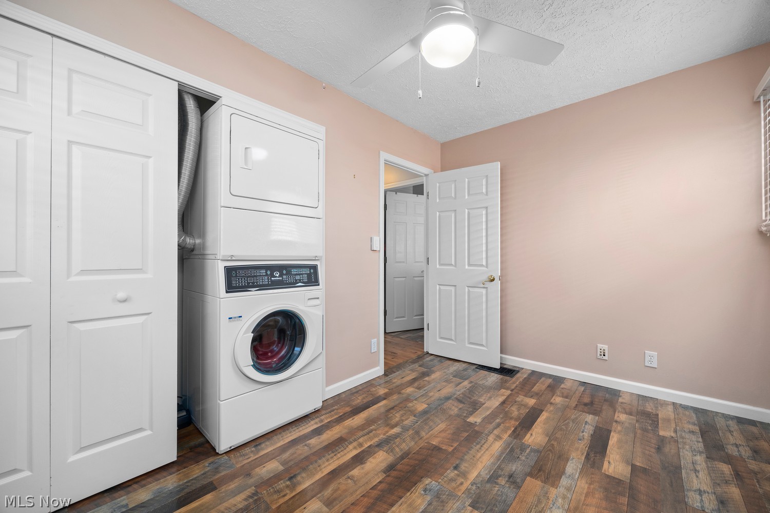 284 Longford Avenue Elyria OH 44035