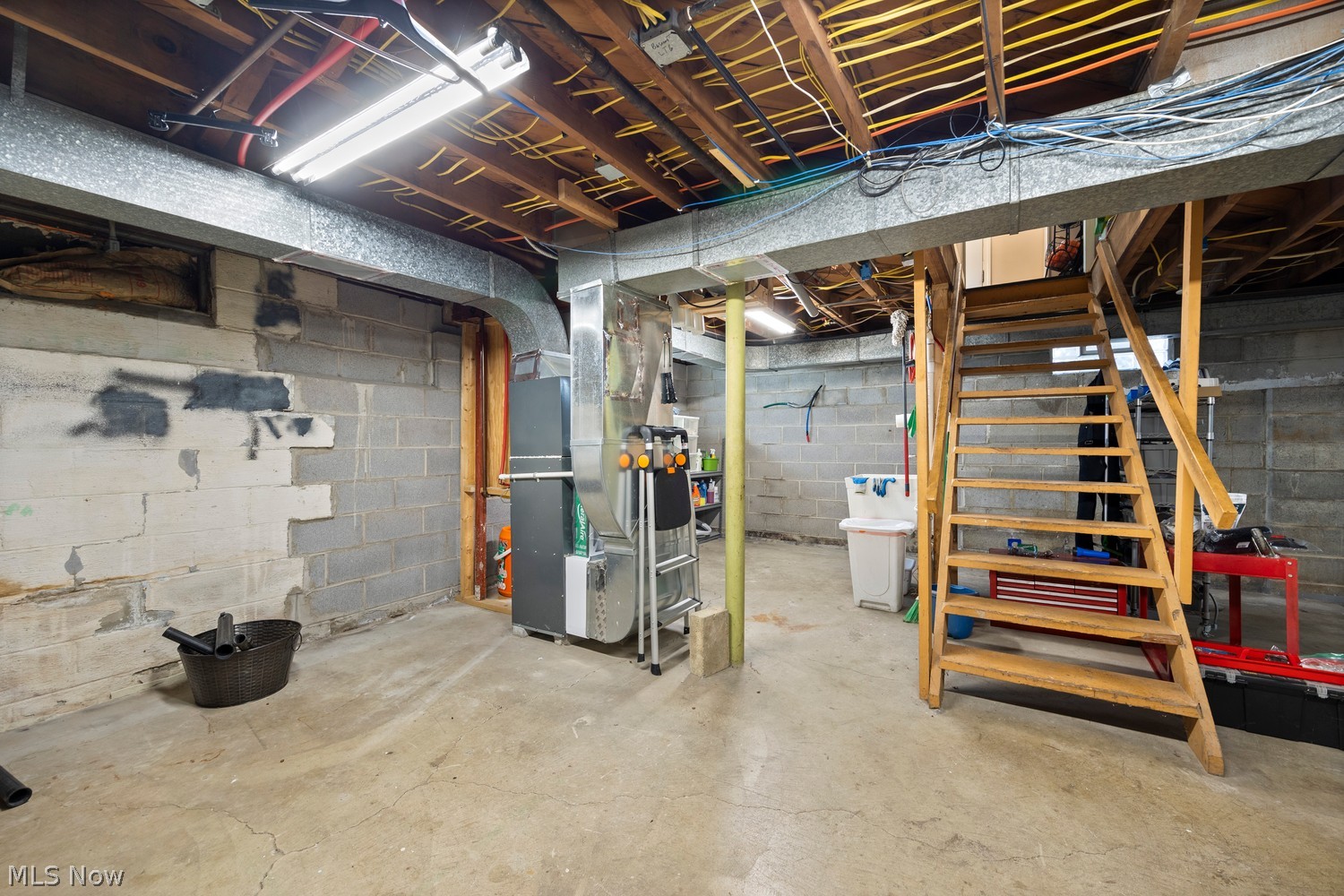 284 Longford Avenue Elyria OH 44035
