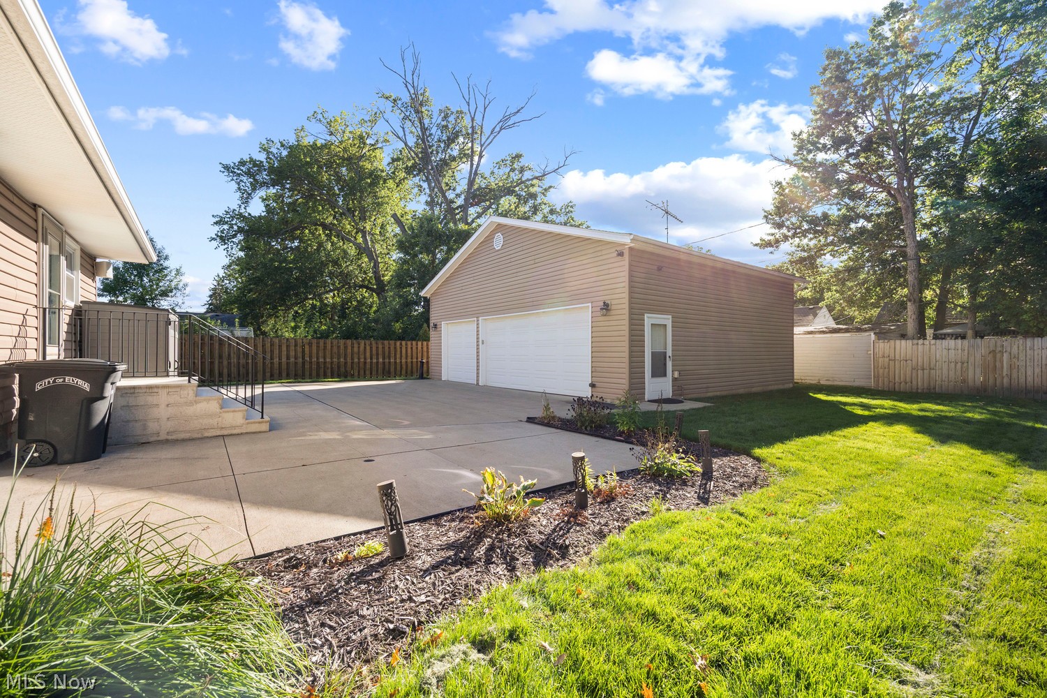 284 Longford Avenue Elyria OH 44035