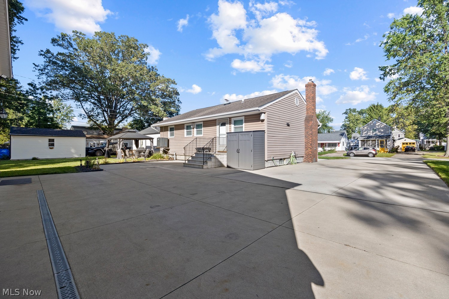 284 Longford Avenue Elyria OH 44035