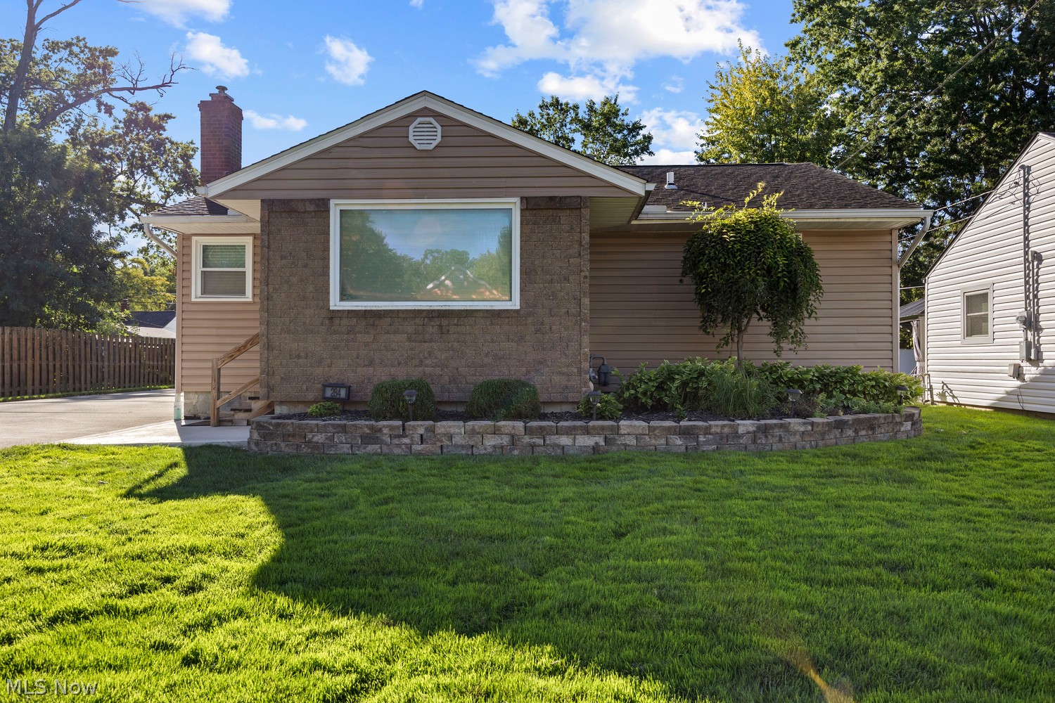 284 Longford Avenue Elyria OH 44035