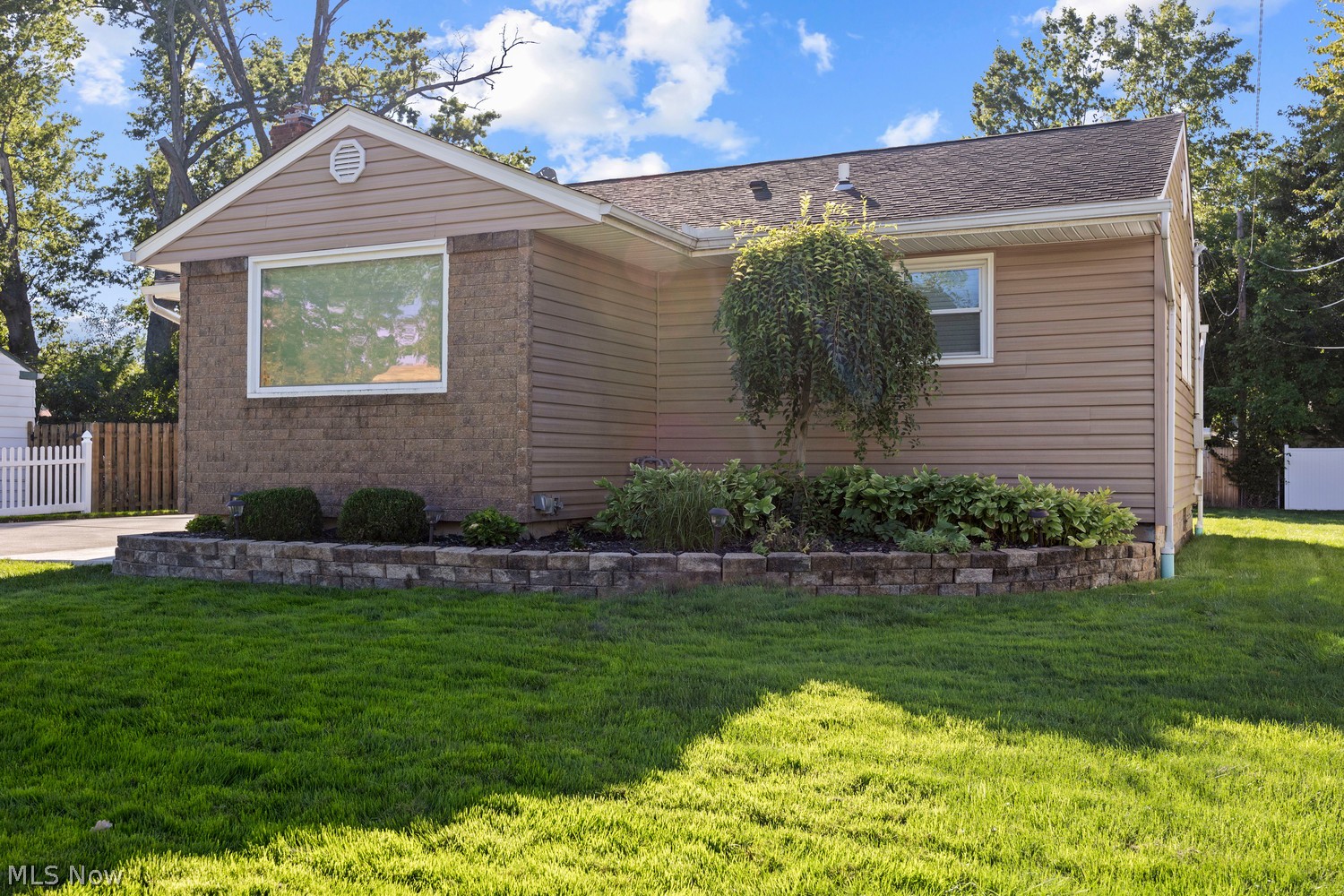 284 Longford Avenue Elyria OH 44035