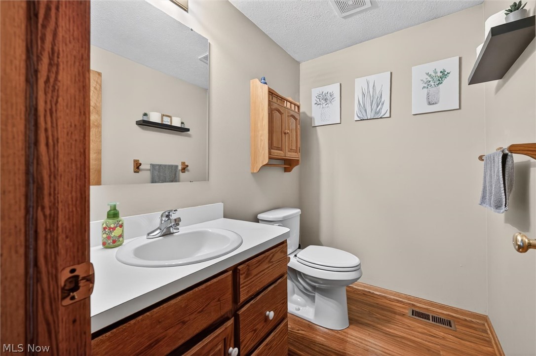 81 S Brookside Drive Oak Harbor OH 43449