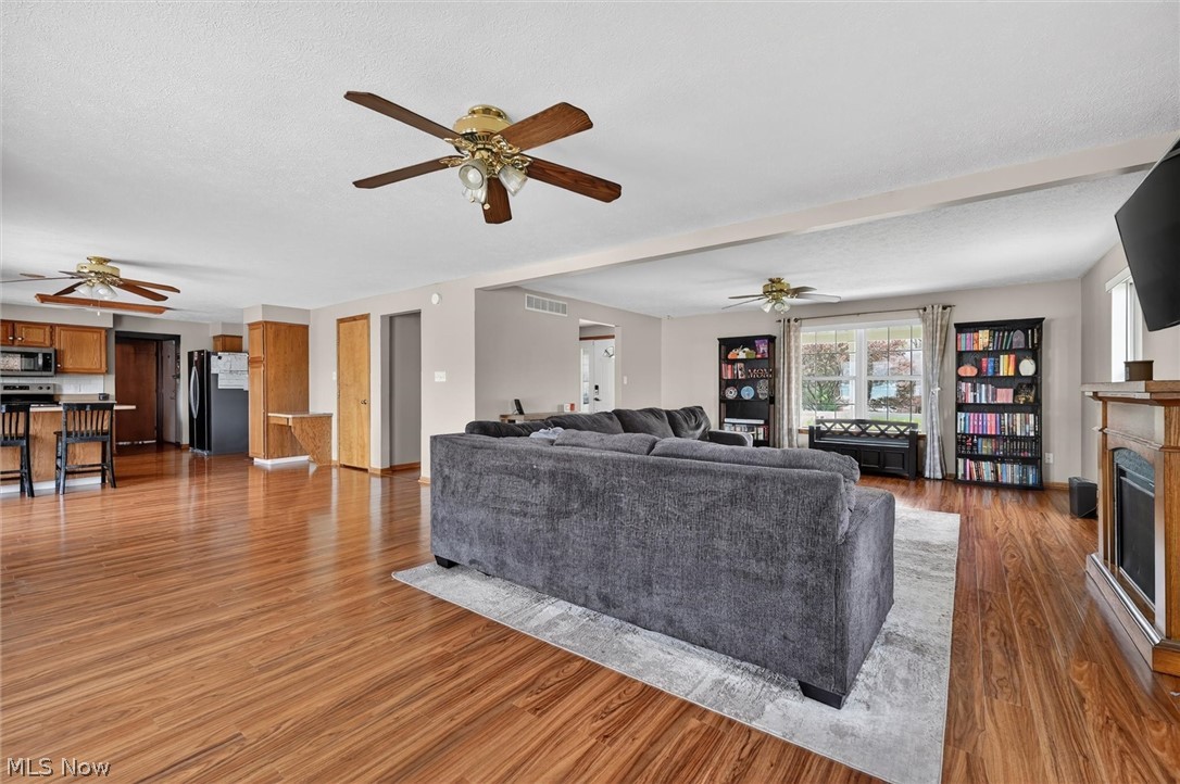 81 S Brookside Drive Oak Harbor OH 43449