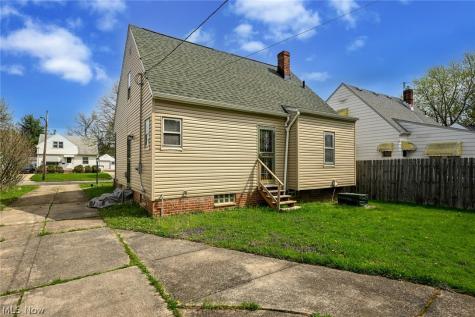 17812 Dalewood Avenue Maple Heights OH 44137