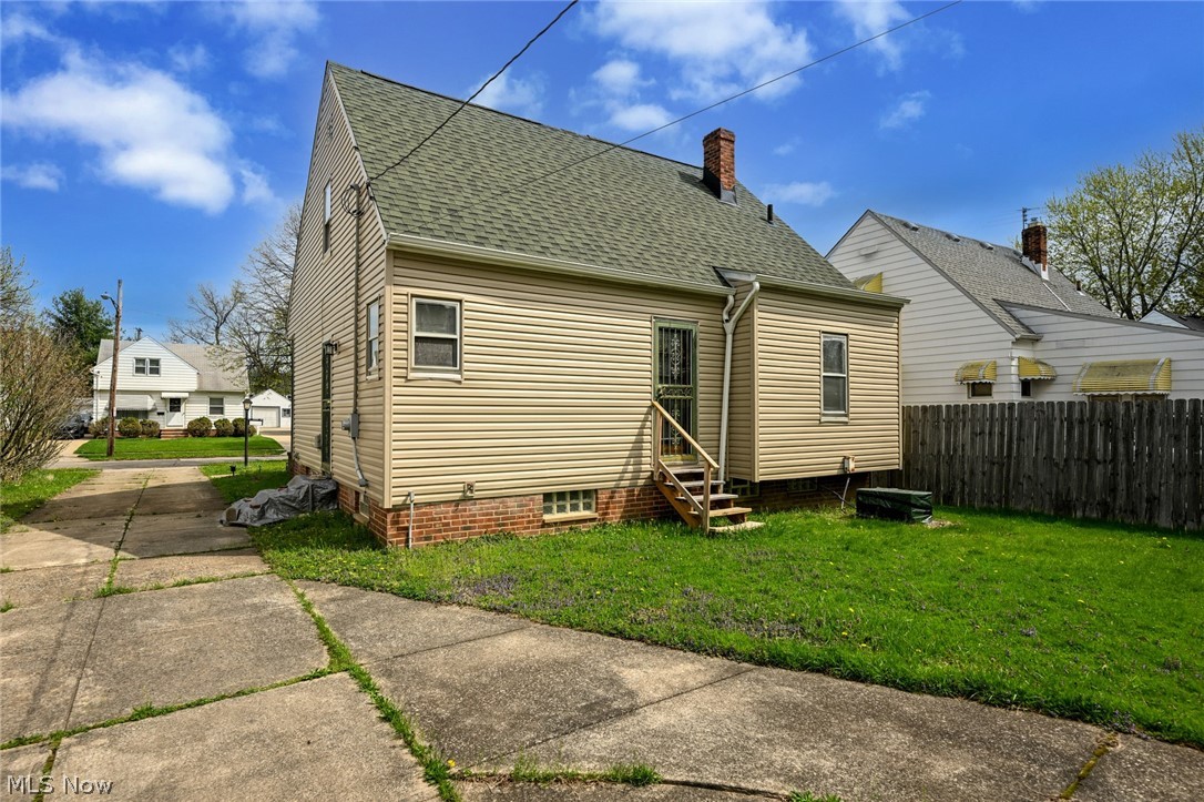 17812 Dalewood Avenue Maple Heights OH 44137