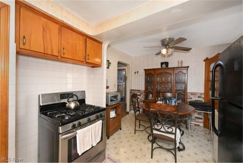 17812 Dalewood Avenue Maple Heights OH 44137