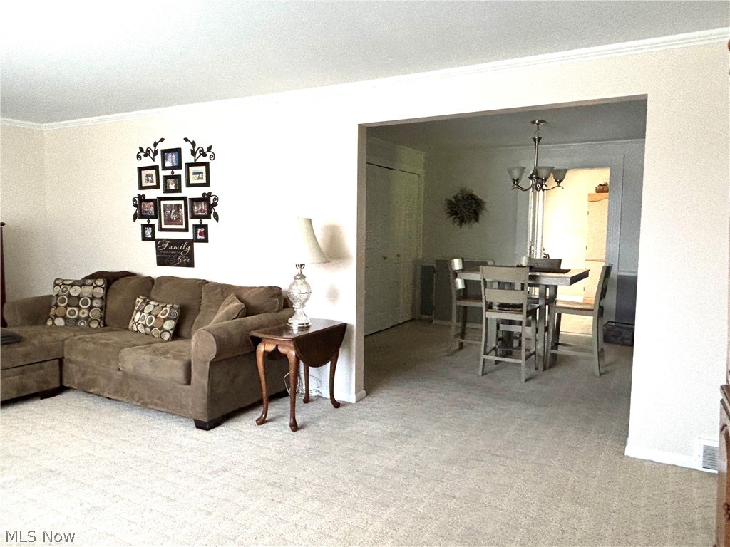 383 Edgewood Court Columbiana OH 44408