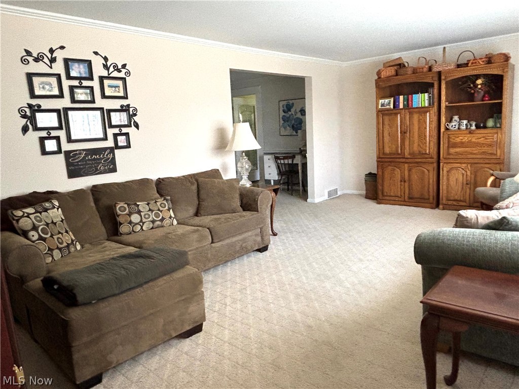 383 Edgewood Court Columbiana OH 44408