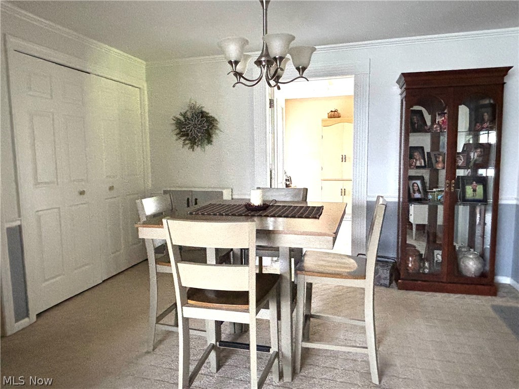 383 Edgewood Court Columbiana OH 44408