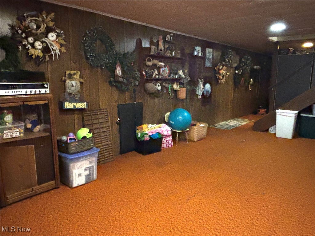 383 Edgewood Court Columbiana OH 44408