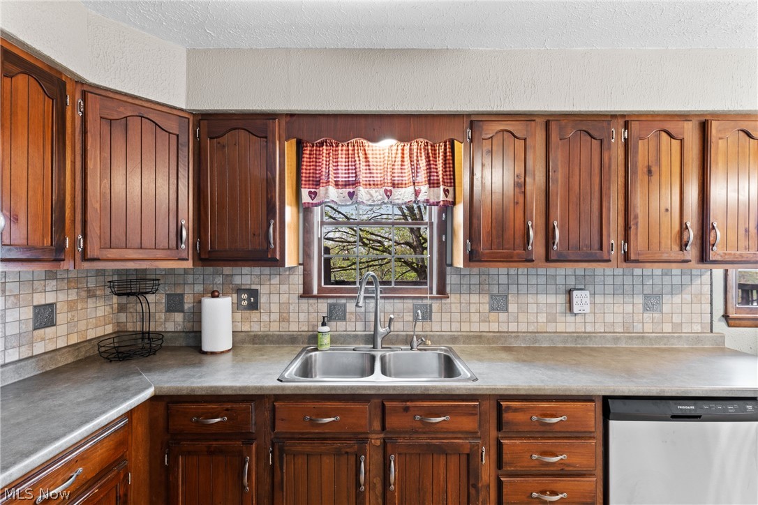 71770 Chini Orchard Road Flushing OH 43977